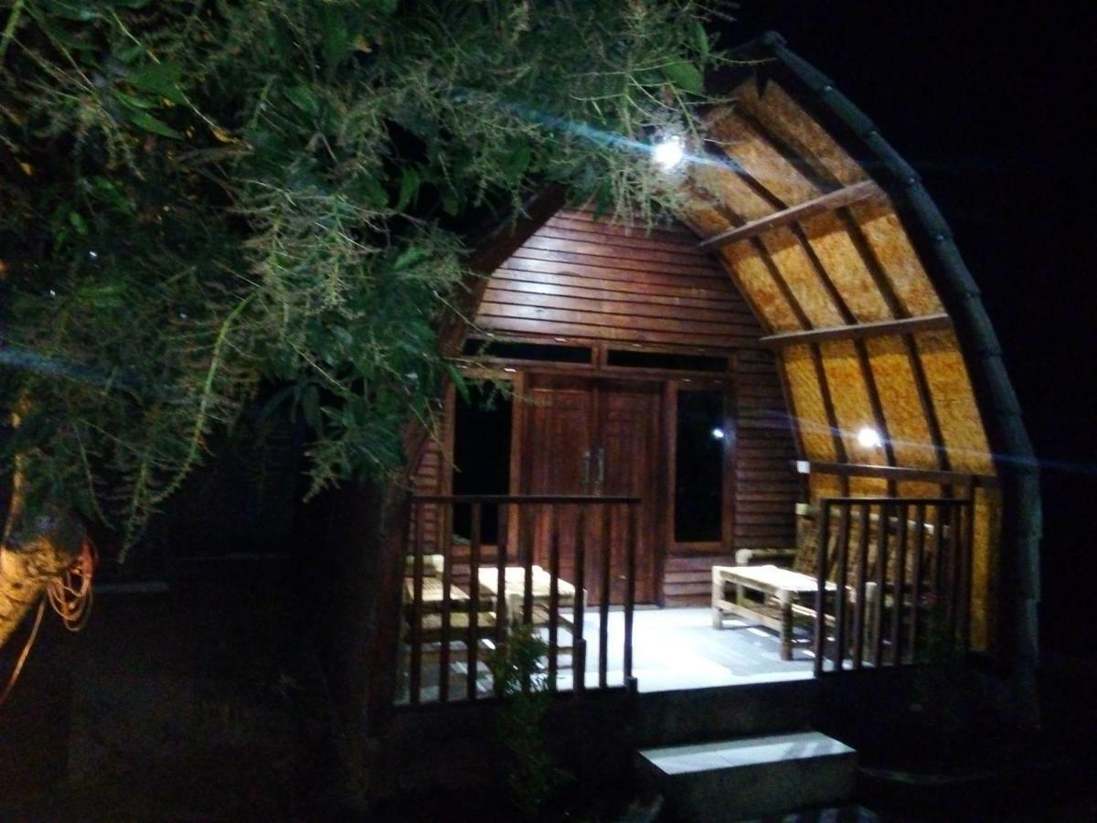 Bale Hostel Kuta  Buitenkant foto