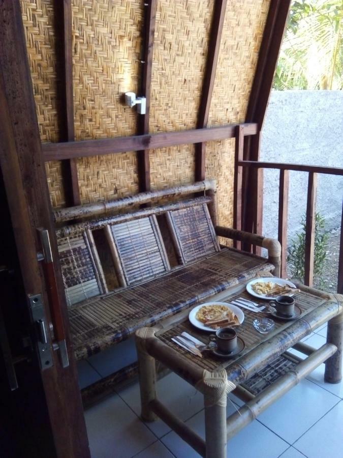 Bale Hostel Kuta  Buitenkant foto